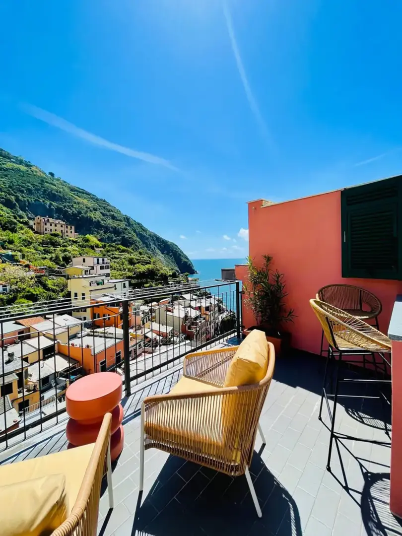 Cinque Terre On The Rocks 13