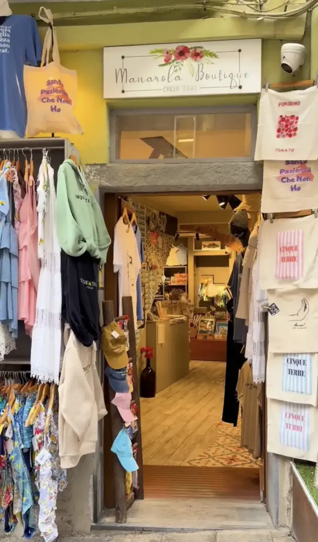 IMG 2016 Manarola Boutique