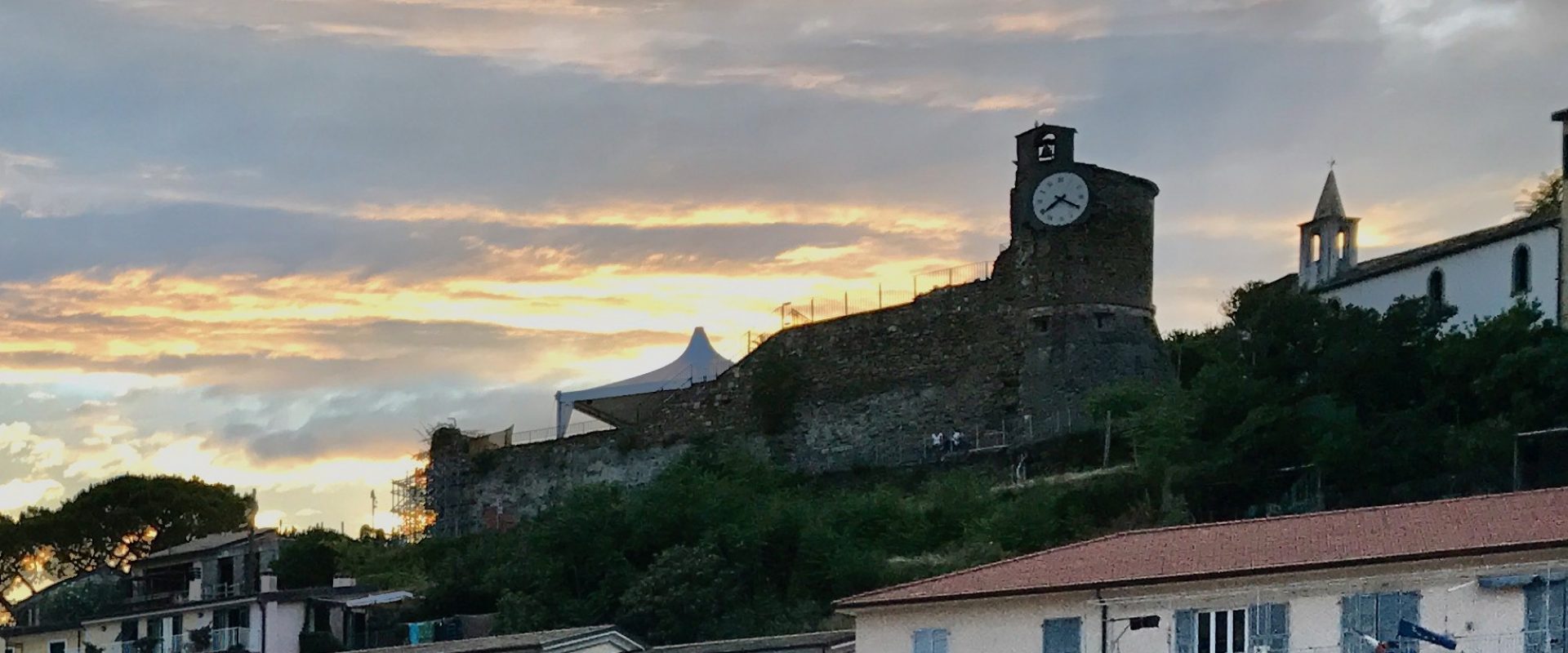 Visit Castello Riomaggiore